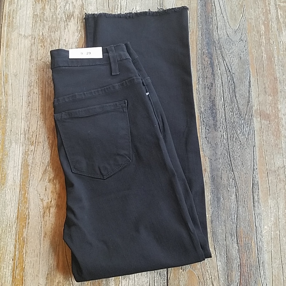 NWT Judy Blue cropped flare raw hem jeans